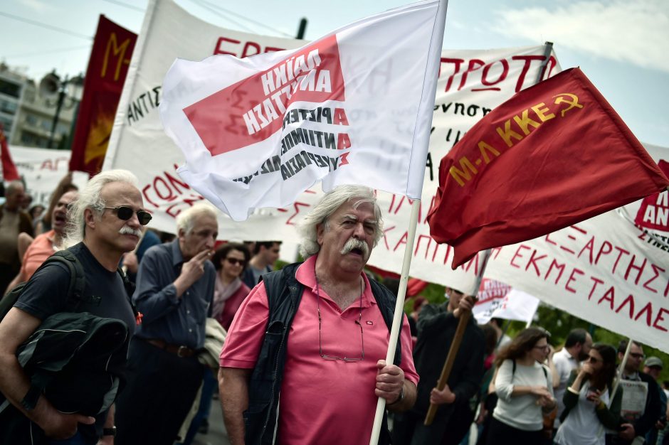 Tarptautinę darbo dieną pasaulyje – audringos demonstracijos