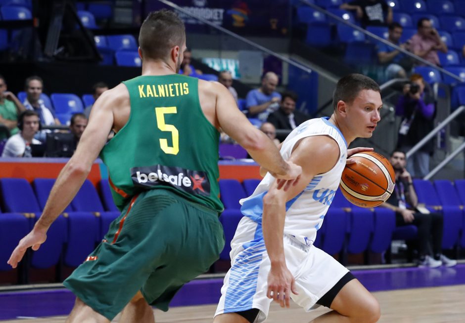 Lietuviai Europos krepšinio čempionate sutriuškino ukrainiečius