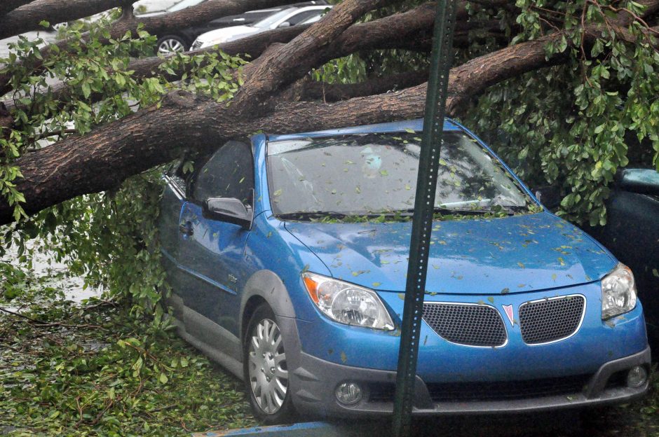 Nusilpęs uraganas „Irma“ Floridoje padarė didžiulių nuostolių