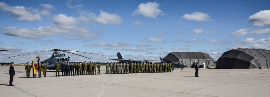 Aviacijos bazei Šiauliuose vadovaus A. Matutis