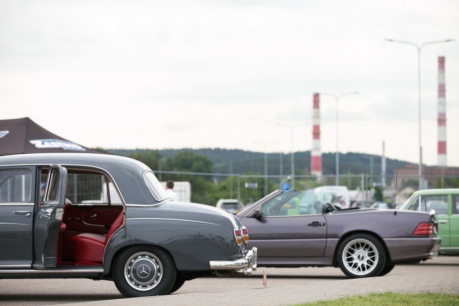 Į automobilių mugę – ir apžiūrėti, ir išbandyti