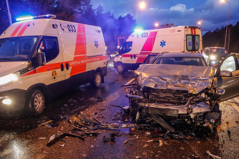 Per metus žuvusiųjų eismo įvykiuose sumažėjo dešimtadaliu