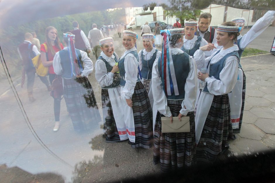 Nugriaudėjo Kauno dainų ir šokių šventė