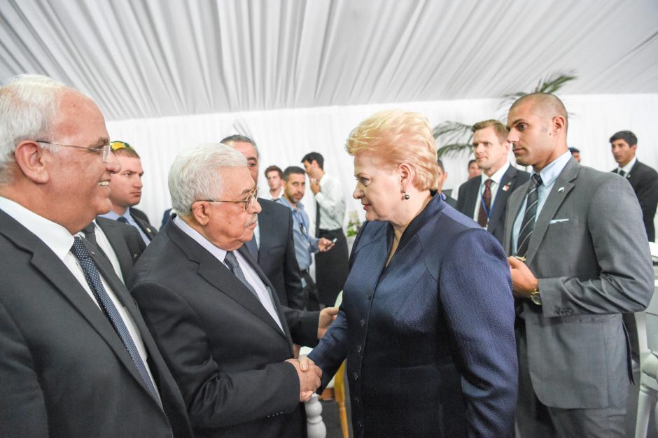 D. Grybauskaitė dalyvauja Sh. Pereso laidotuvėse