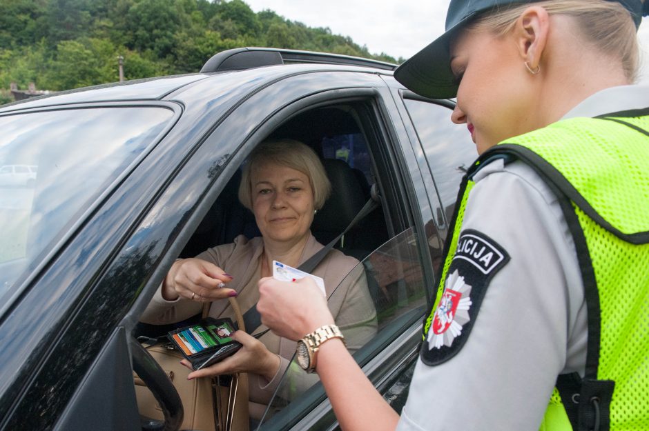 Policijos reidas Panerių gatvėje