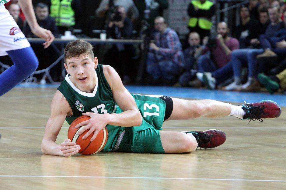 „Žalgiris“  Eurolygos jaunių atrankos turnyre 55 taškų skirtumu nugalėjo VEF ekipą