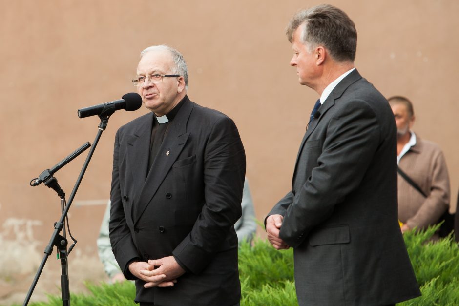 Minėjimas prie A. Mickevičiaus paminklo