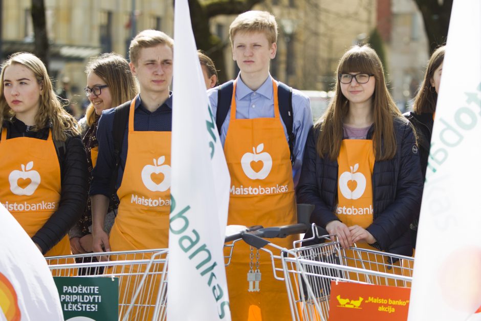 Premjeras davė startą „Maisto banko“ akcijai