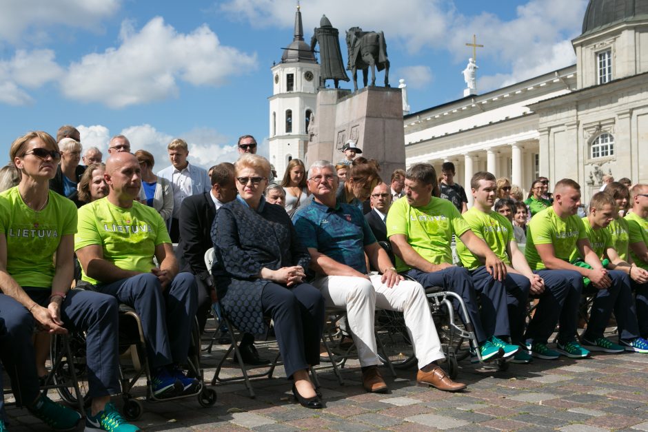 Lietuvos parolimpiečiams sėkmės Rio palinkėjo ir prezidentė