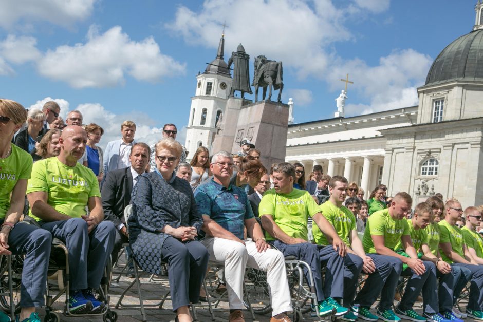 Lietuvos parolimpiečiams sėkmės Rio palinkėjo ir prezidentė