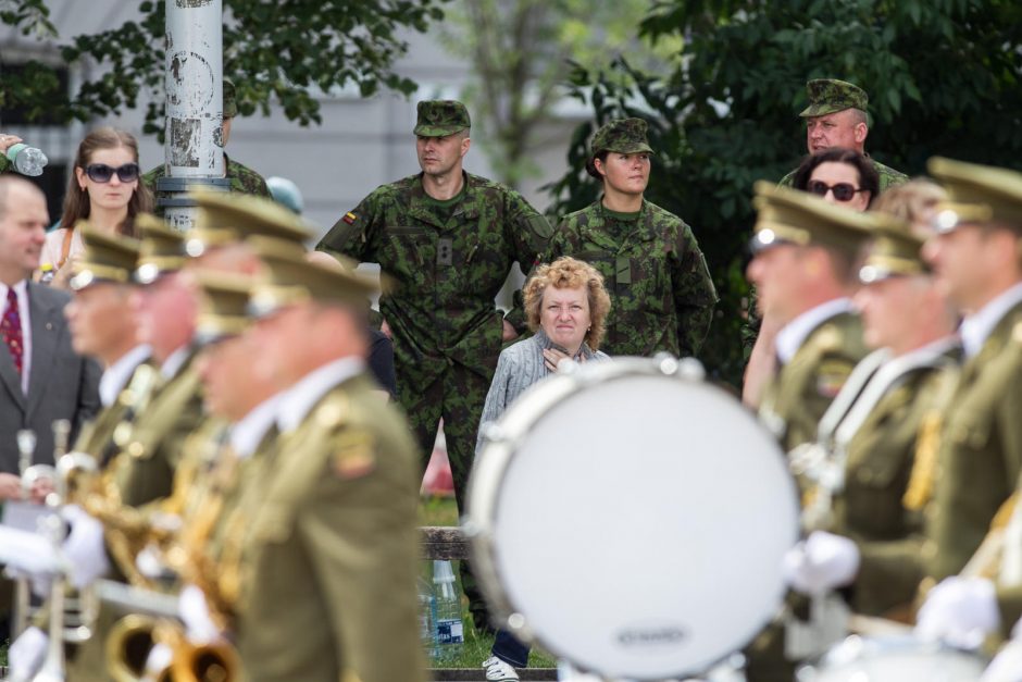 Prisiekė naujas kariuomenės vadas