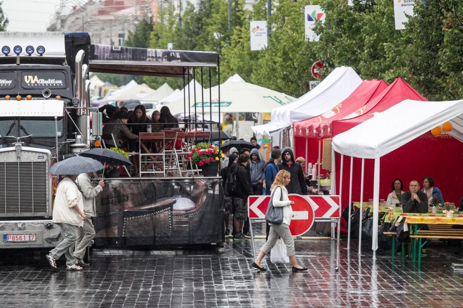 „Sostinės dienų“ startas nors lietingas, bet nuotaikingas