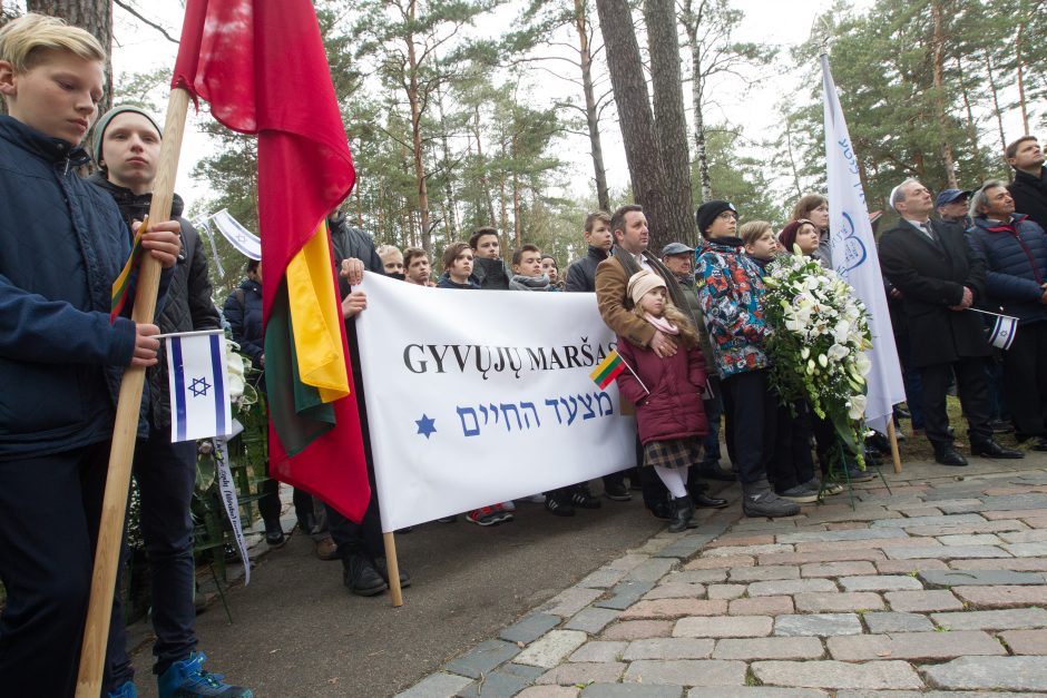 Gyvųjų maršo dalyviai: svarbu prisiminti ir kolaborantus, ir žydų gelbėtojus