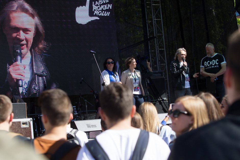 Prie Seimo – protesto koncertas dėl planų riboti alkoholį 