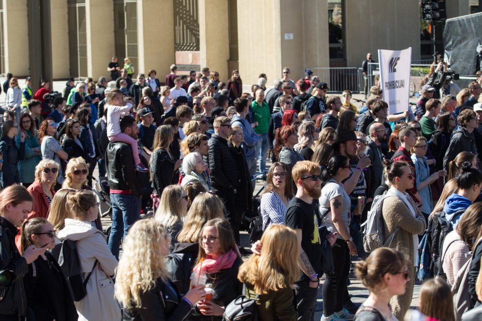 Prie Seimo – protesto koncertas dėl planų riboti alkoholį 