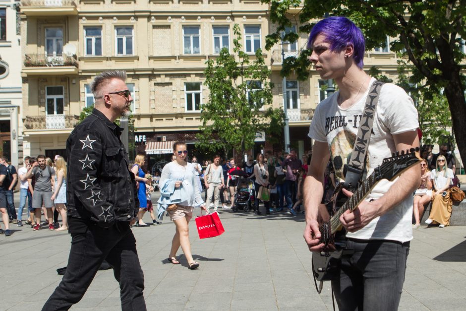 Nuo liaudies muzikos iki robotų: taip Vilnius šventė Gatvės muzikos dieną