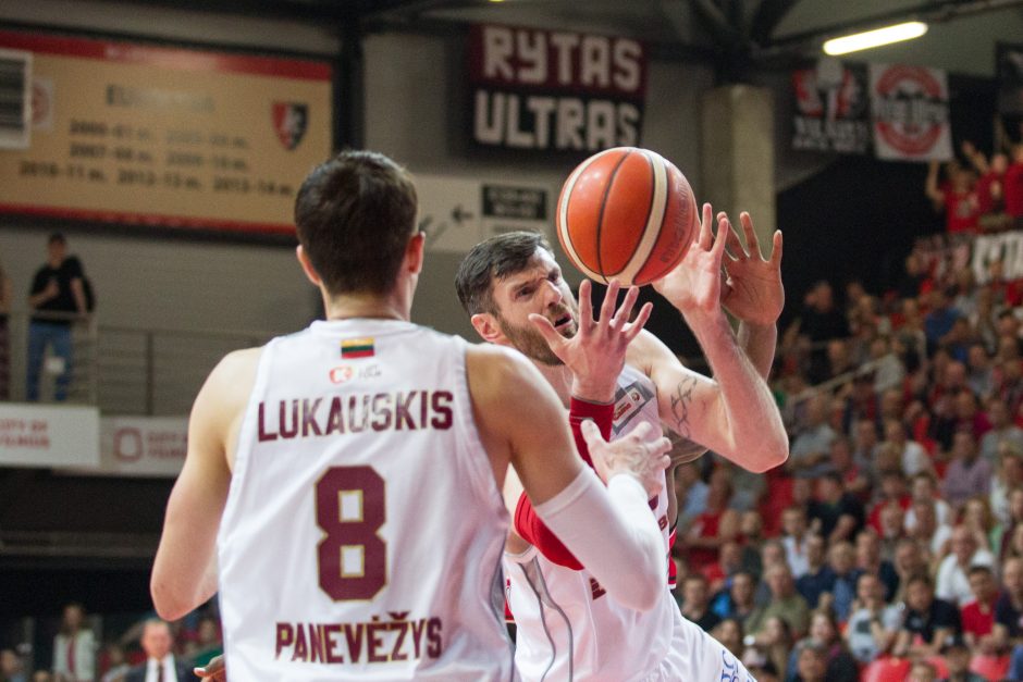 „Lietuvos rytas“ vėl gavo į kaulus nuo „Lietkabelio“ 