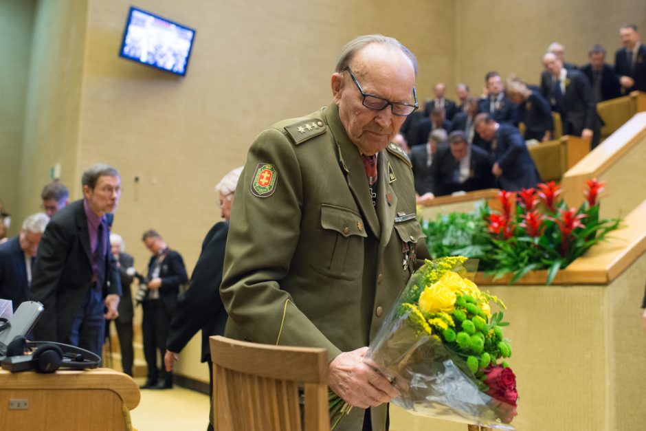 A. Ramanausko-Vanago dukra: priešiškos jėgos bando purvinti laisvės kovų istoriją