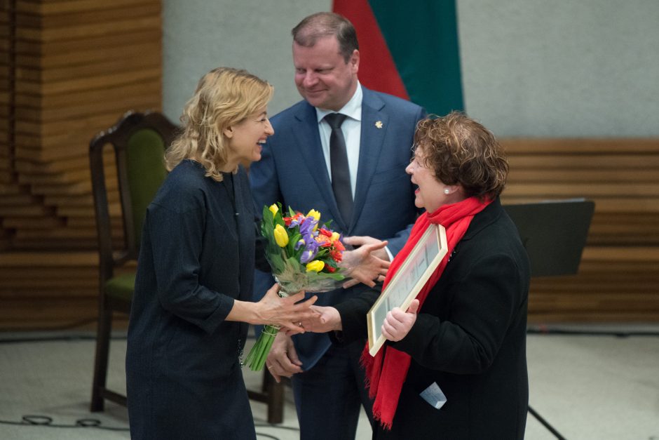 Vyriausybėje įteiktos kultūros ir meno premijos