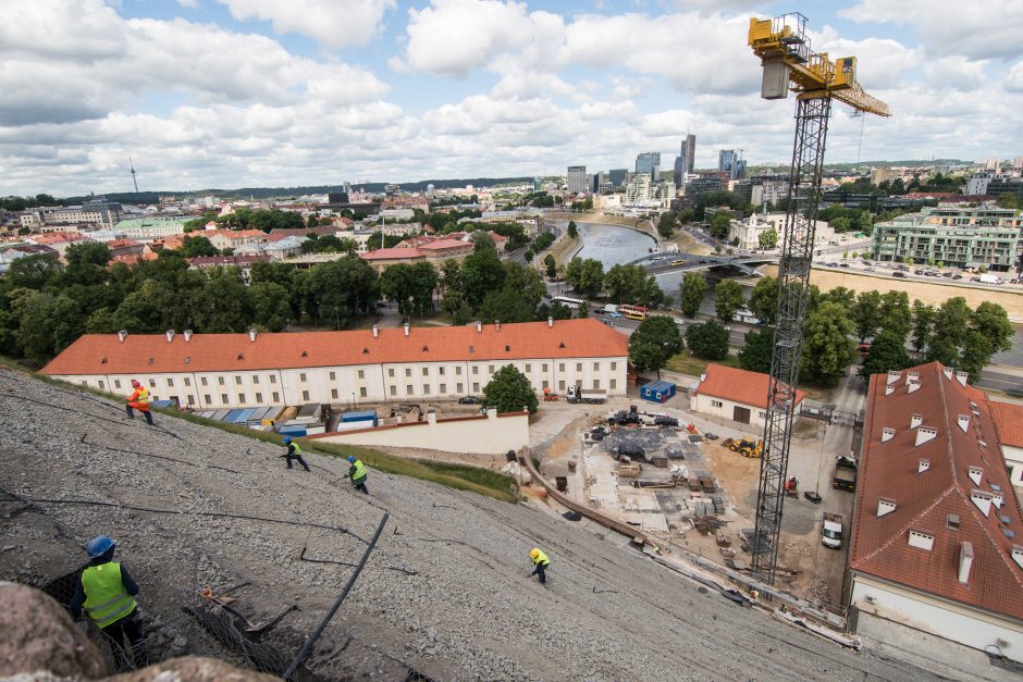 Viceministras: avarinė situacija Gedimino kalne baigiama likviduoti 