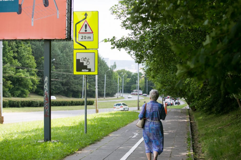 Vilniuje žuvo nuo laiptų nukritęs dviratininkas