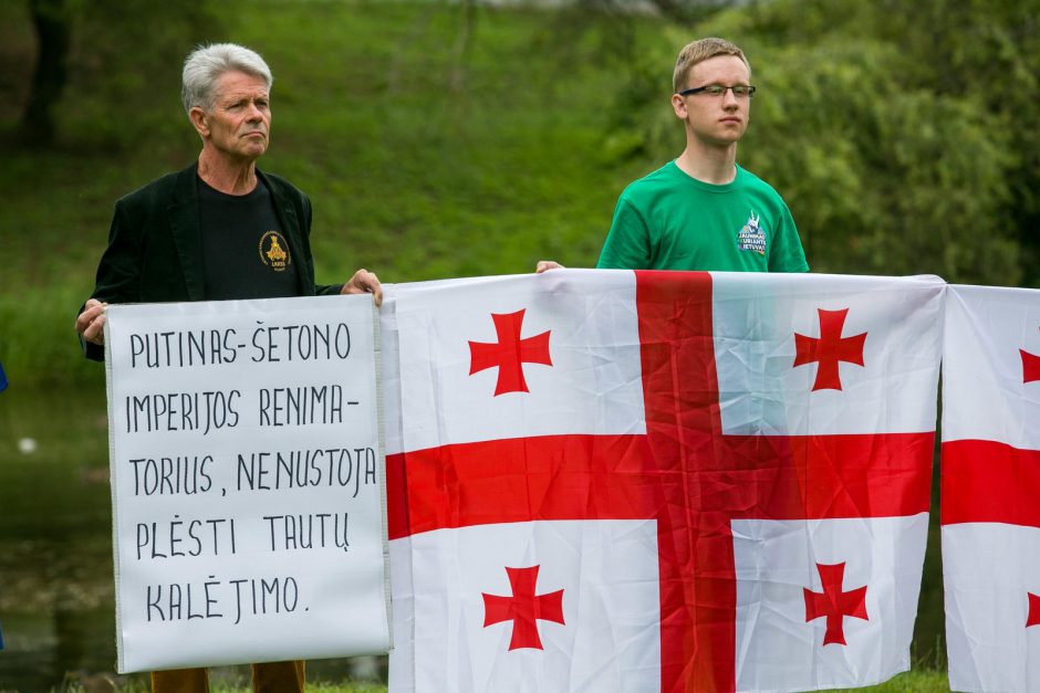 Prie Rusijos ambasados – protestas dėl Rusijos veiksmų Gruzijoje