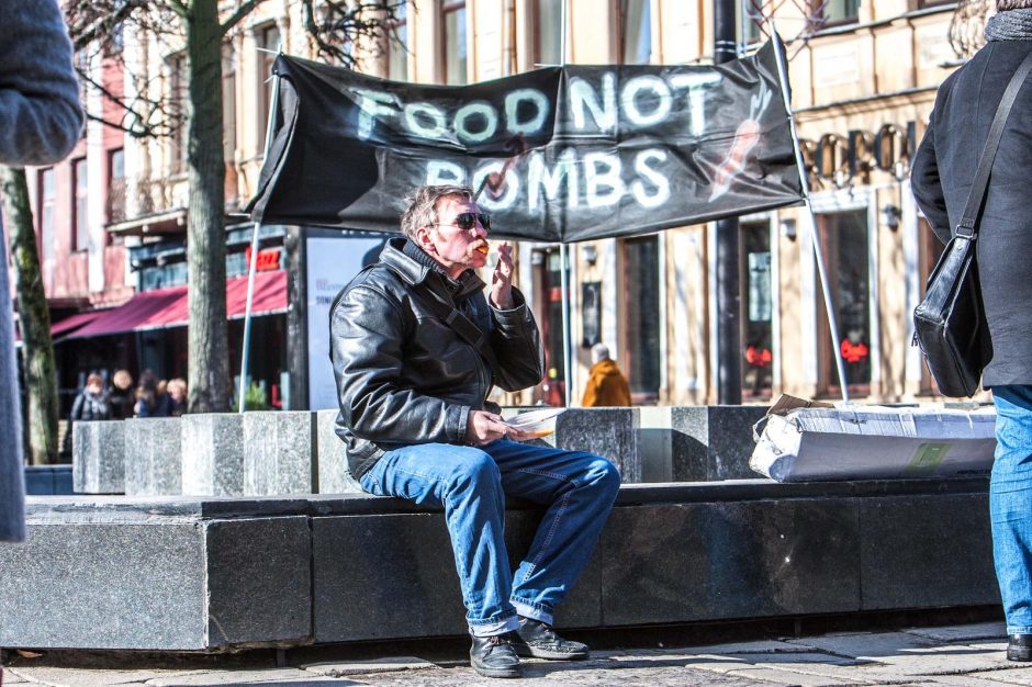 Laisvės alėjoje – taikus protestas prieš karą ir skurdą