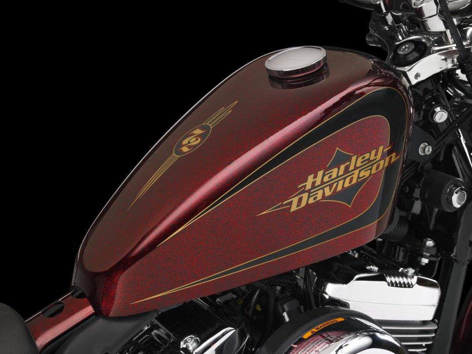 Motociklui „Harley-Davidson Sportster“ sukanka 60 metų