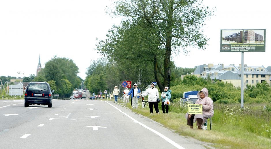 Palangos simboliai nerimsta: močiučių kurortas