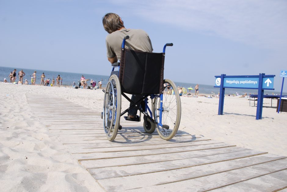 Neįgalieji – lyg raupsuotieji?
