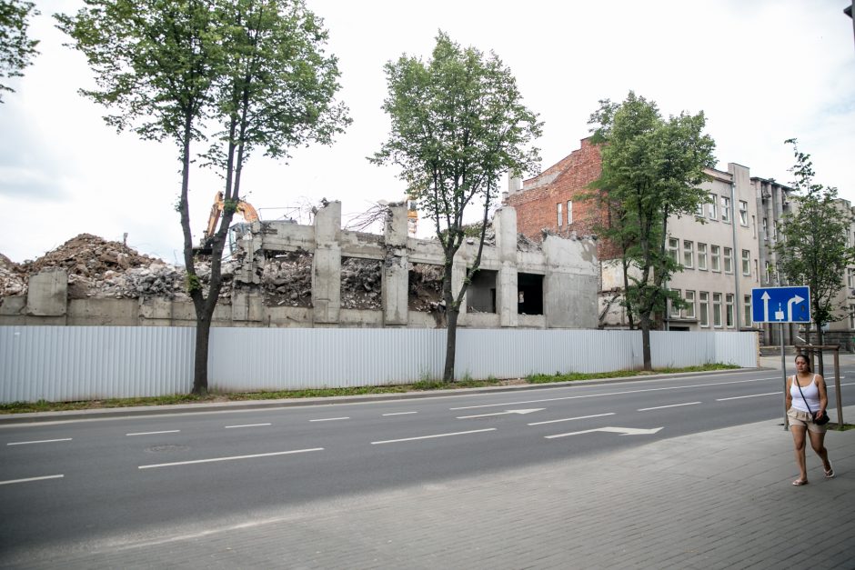 Kaunas atsisveikina su viešbučiu-vaiduokliu „Respublika“