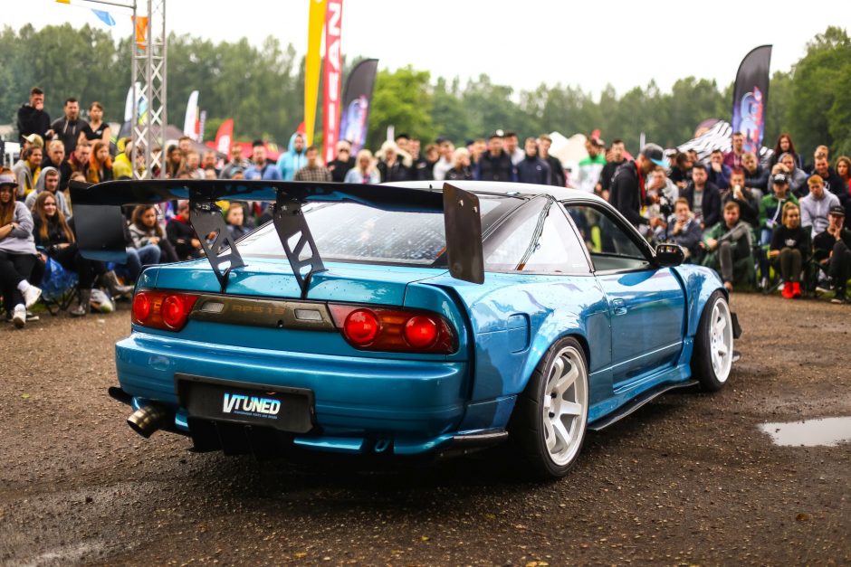 Automobilių kultūros festivalio „Chill'n'Grill“ organizatoriai atskleidė kortas