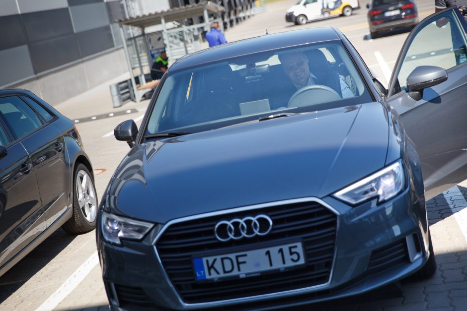 „Audi“ automobiliai – dar devyniems iššūkį įveikusiems „Lidl“ parduotuvių vadovams