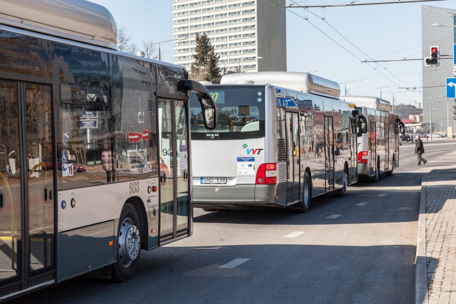 Tarp sostinės valdžios gilėja konfliktas dėl viešojo transporto