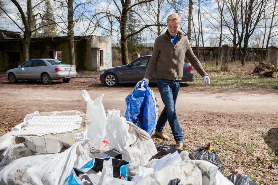 „Darom“ Vilniuje: išvalytos Neries pakrantės, parkai ir pasodintas ąžuolas