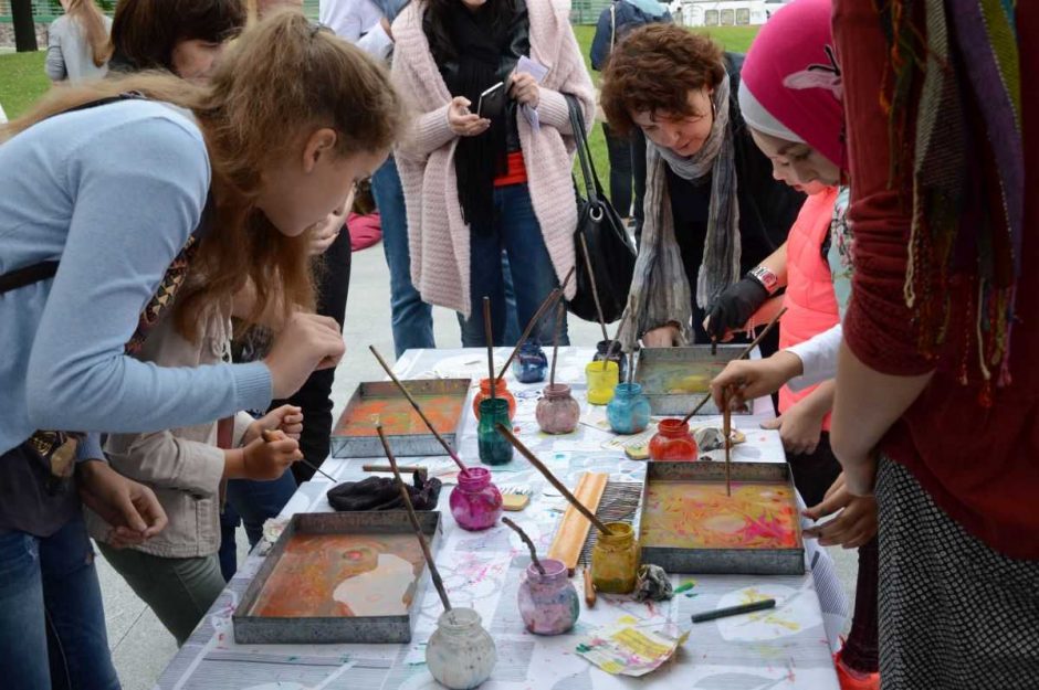 Pažink, kurk, švęsk: miesto aikštėje įsikurs interaktyvi bibliotekos palapinė