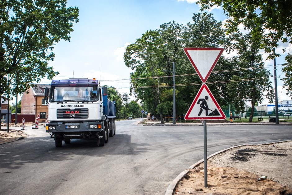 Dalis K. Petrausko gatvės atverta eismui