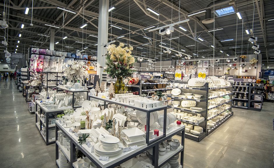 „Kesko Senukai“ atnaujino pirmąjį prekybos centrą Latvijoje