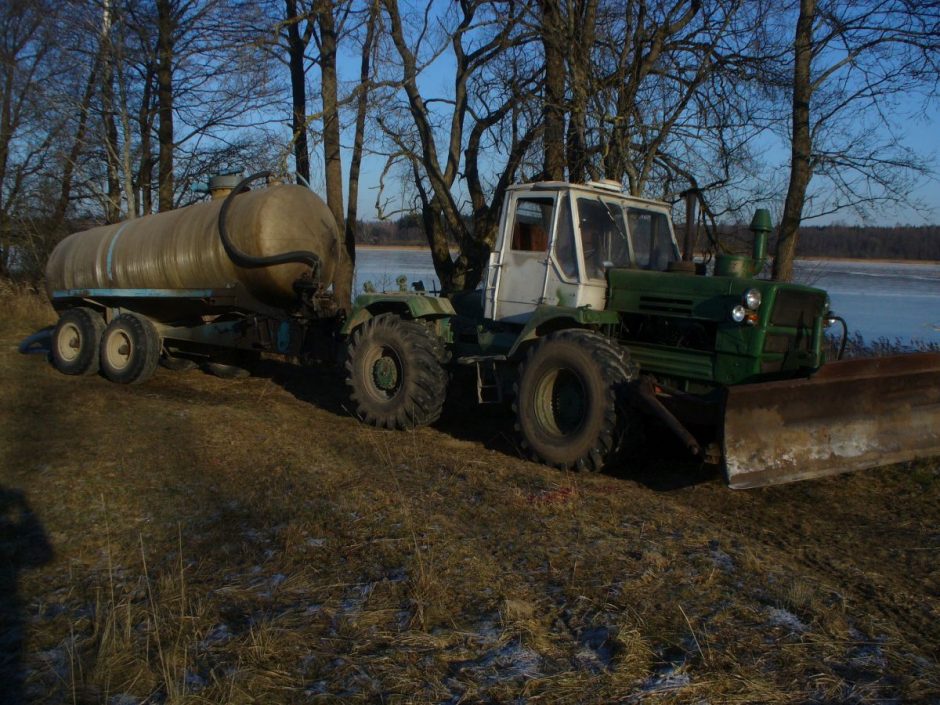 Žirgų lenktynės „Sartai 2018“: Dusetų hipodromas jau blizga ledu