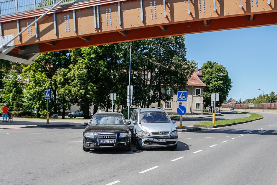 Avarija Priestočio ir Šaulių gatvių sankryžoje