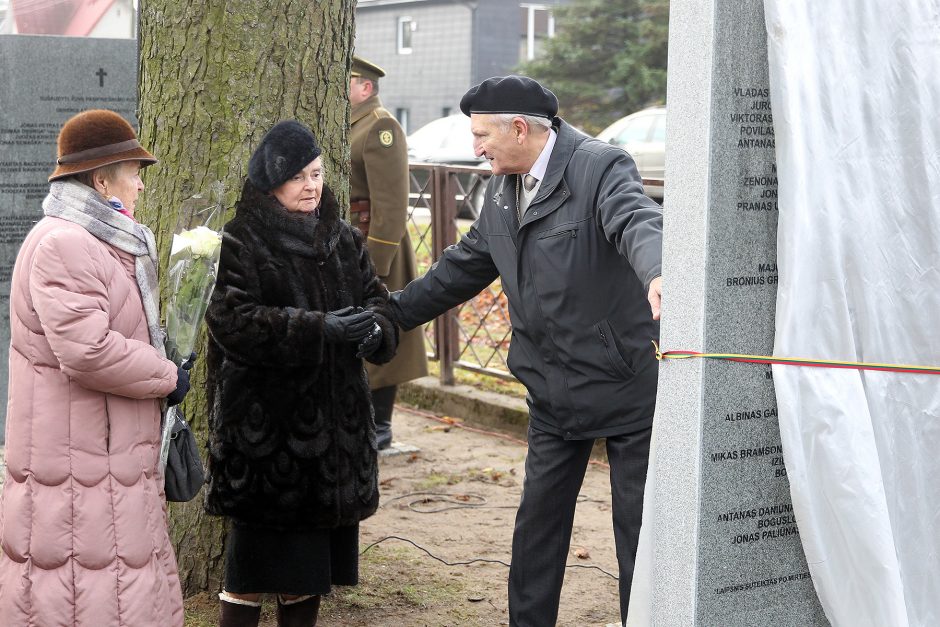 Memorialo žuvusiems karininkams atidengimas