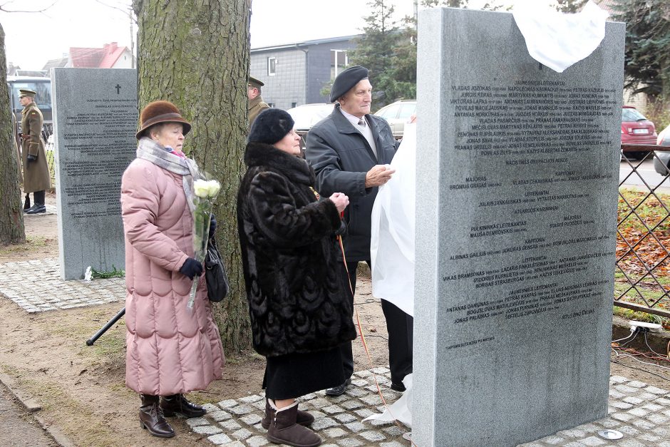 Memorialo žuvusiems karininkams atidengimas