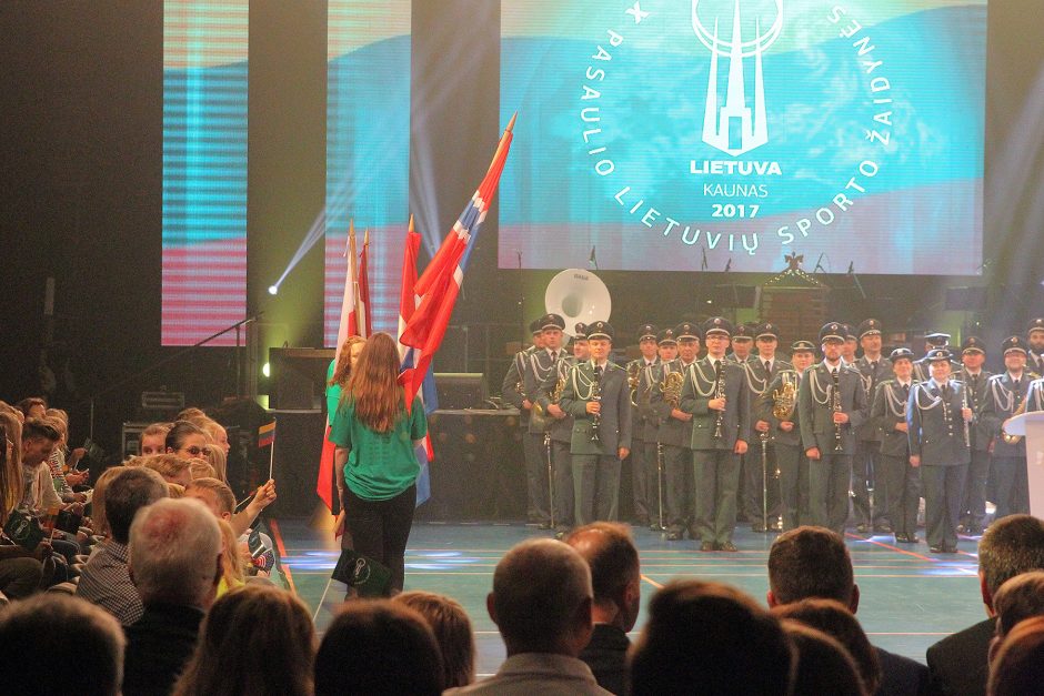 Pasaulio lietuvių sporto žaidynių dalyvius sveikino ir D. Grybauskaitė, ir V. Adamkus