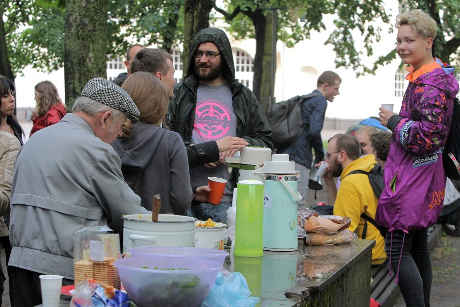 Ar ilgam protestuotojai okupavo Miesto sodą?