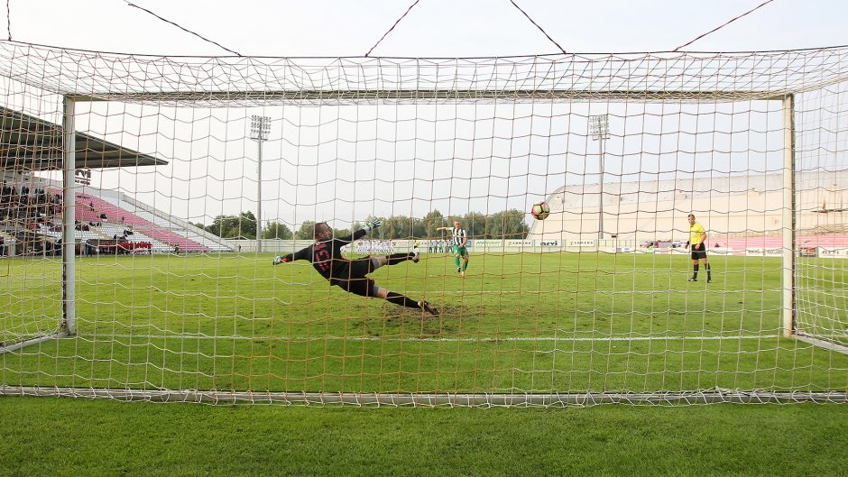 „Žalgiris“ po dramatiškos kovos įveikė „Sūduvą“ ir žengė į LFF taurės finalą