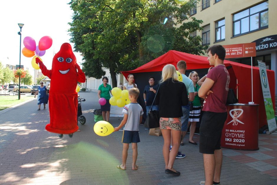 „Saugaus gyvenimo karavanas“ siūlys pasitikrinti dėl ŽIV per 1 minutę