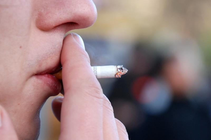 Klaipėdos aikštės netaps nerūkymo zonomis 