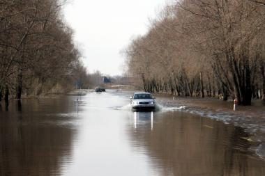 Atnaujintas mašinų eismas kelyje į Rusnę