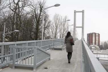 Už pėsčiųjų tilto apšvietimą ir šildymą elektra – beveik 24 tūkst. litų sąskaita