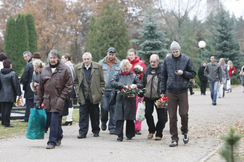 Lėbartų kapinėse – minios klaipėdiečių  